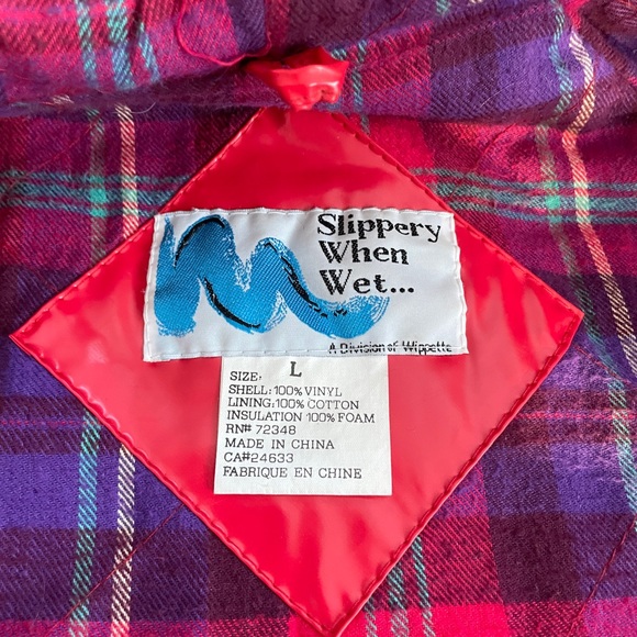 Slippery When Wet Vintage Raincoat - Picture 5 of 10